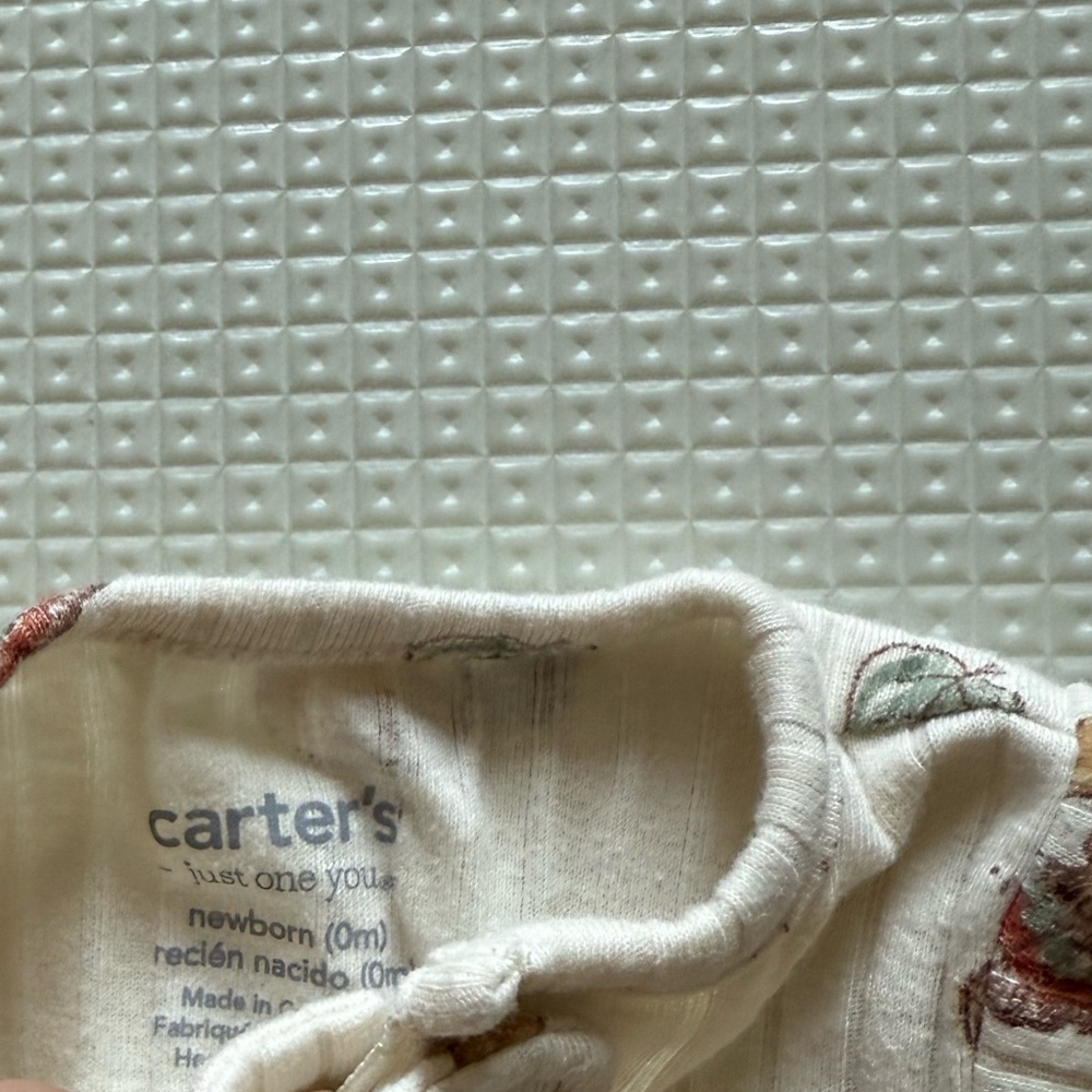 Carters|Baby gender neutral Cream long sleeve footsies in turkey print•••ribbed - Picture 5 of 5